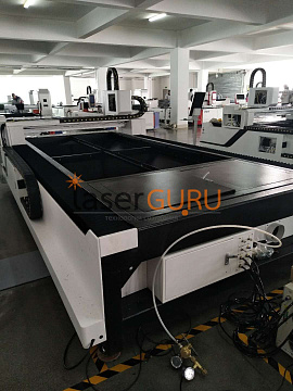 Станок лазерной резки металла IPG 2000 Вт SEKIRUS P2602M-3015LN_4